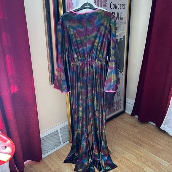 Costume USA: 70's Metallic Rainbow Bell Bottom, Bell Sleeve Front Zip Jumpsuit - Picture 2 of 10